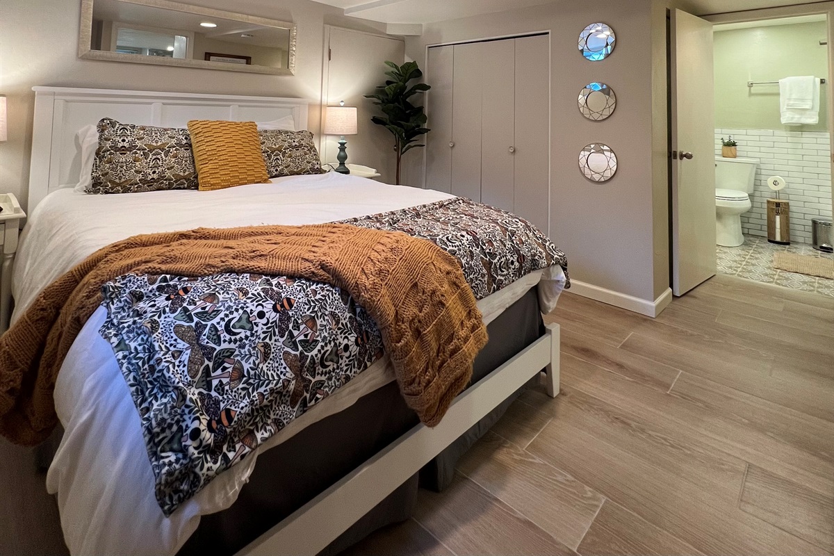 Unwind in your cozy, modern suite—the perfect private retreat for your Prescott getaway.