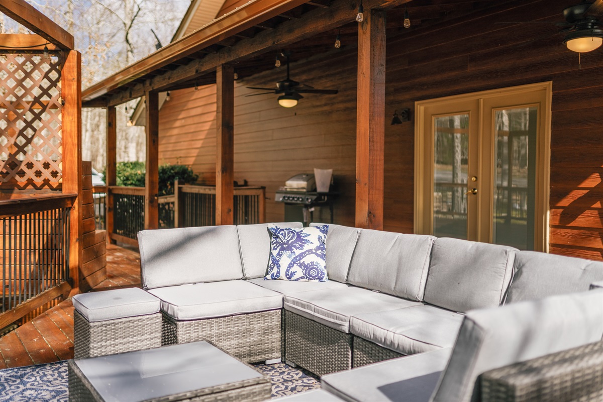 Gather & enjoy outdoors on the deck