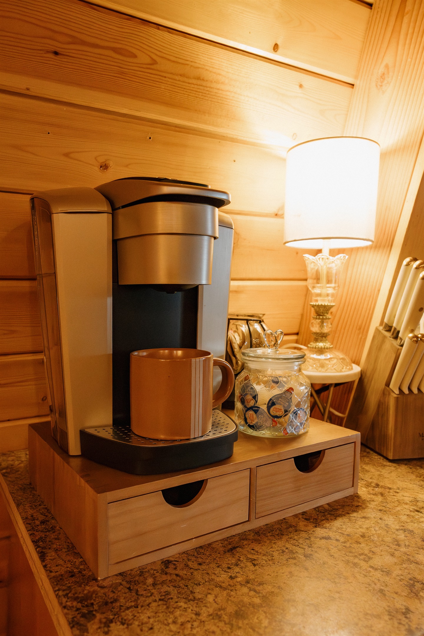 Start mornings with complimentary Keurig coffee pods, vanilla creamer, sugar, tea, and hot chocolate at Poppywood Pines. This thoughtful Show Low cabin provides coffee essentials for your White Mountains vacation mornings before exploring hiking and fishin