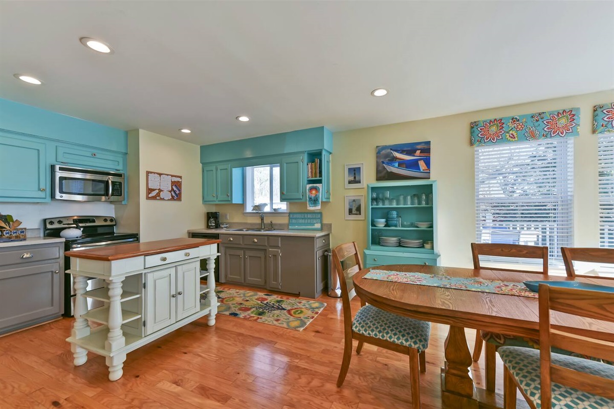 ec7b3c5908e848f49079e11b0379df87 Large Virginia Beach vaction rentals