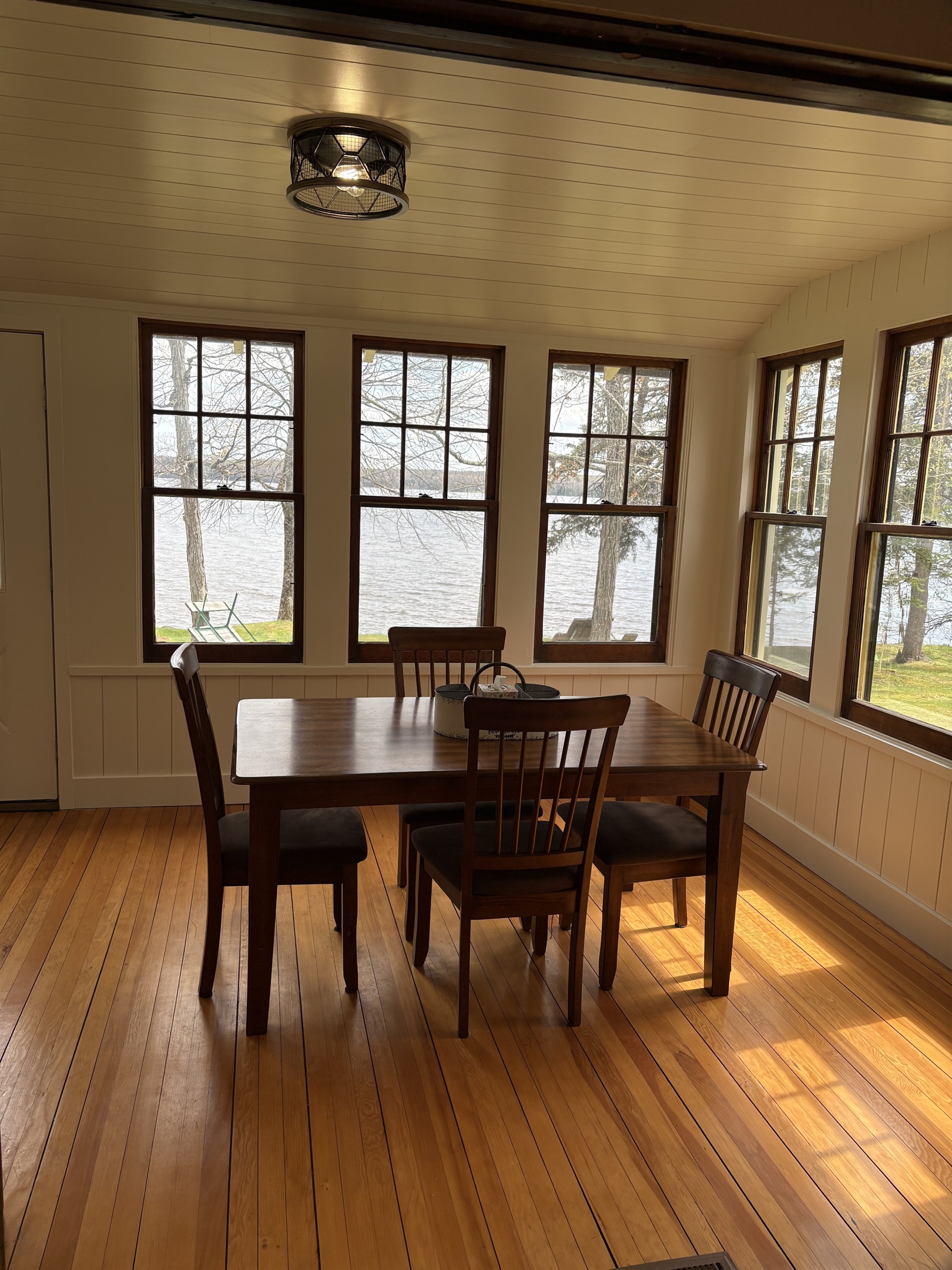 Seating for six (with bench) not shown