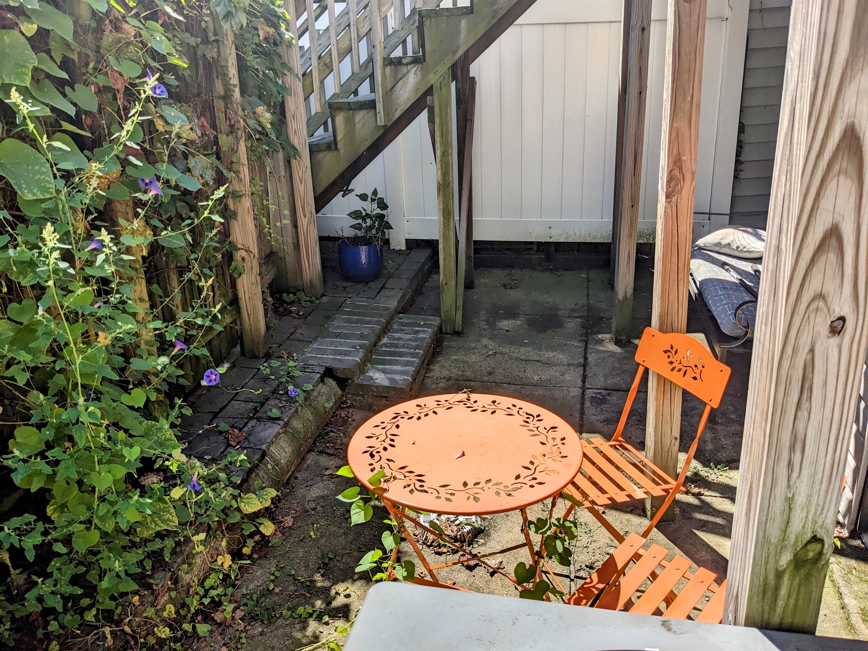 Small outdoor patio area