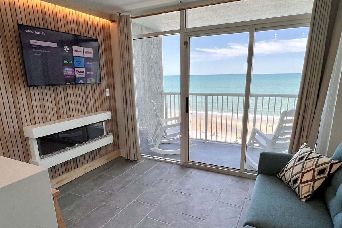 Electric Fireplace with 50" Smart TV and Premium Cable 