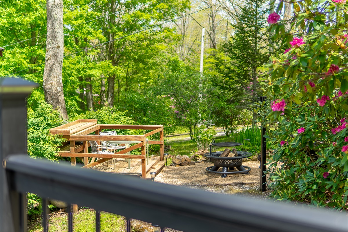 Outdoor Wood Fire Pit in our Large Cast Iron Fire Pit
