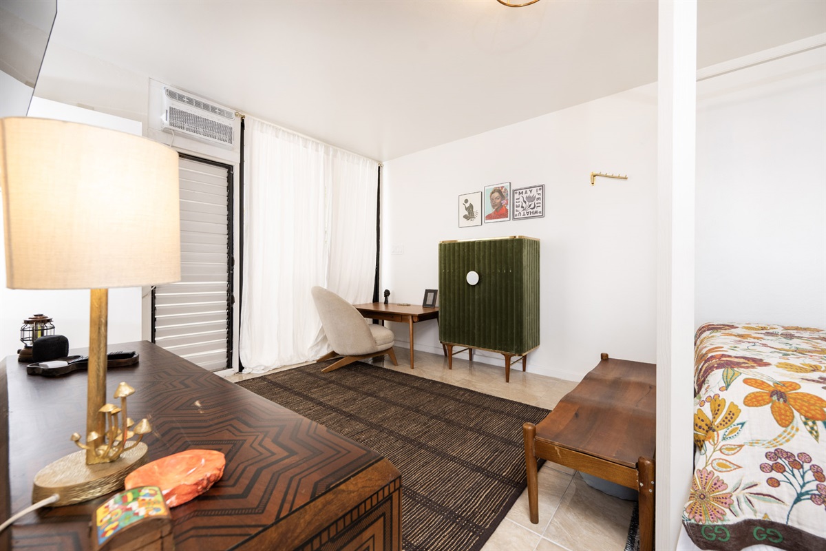 Natural textures and neutral tones create an inviting, peaceful atmosphere.