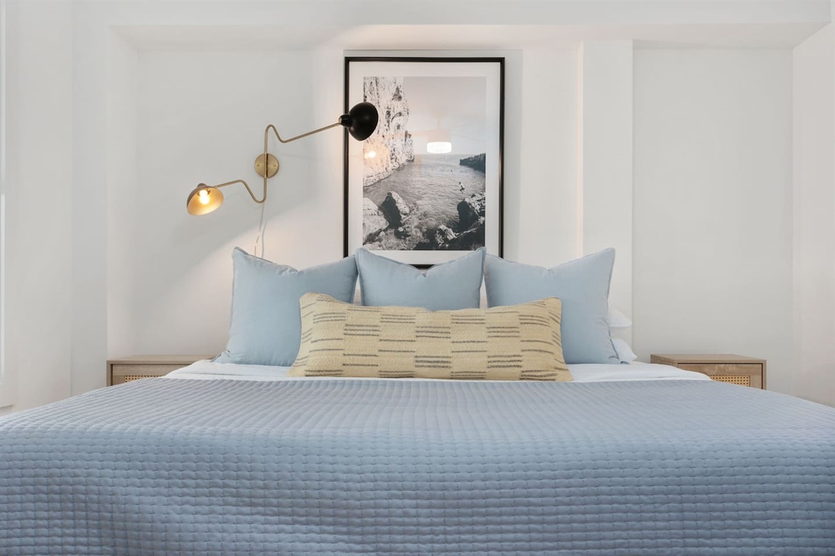 King Bed with Ensuite!