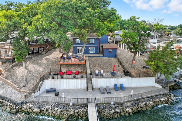 Spacious multi-level decks with front-row views of the main channel