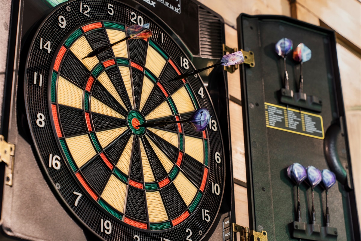 Electronic dartboard
