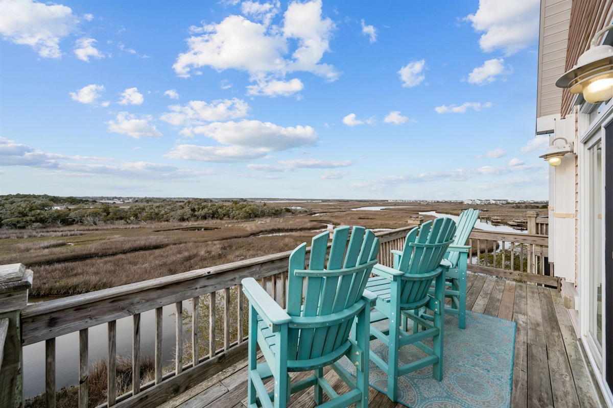 Enjoy amazing unobstructed views of the sound from the private balcony off of the main living space