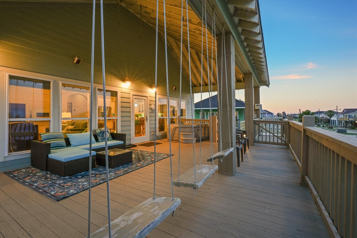 ecc1752478634f27a3576f3282400f9f Large | Beachhouse | Texas | TX | Vacation Homes | Galveston | Crystal Beach | Kokomo | Breezy Days | Beachfront Elegance | Sunrise Serenity | Southern Sands Property Management, LLC