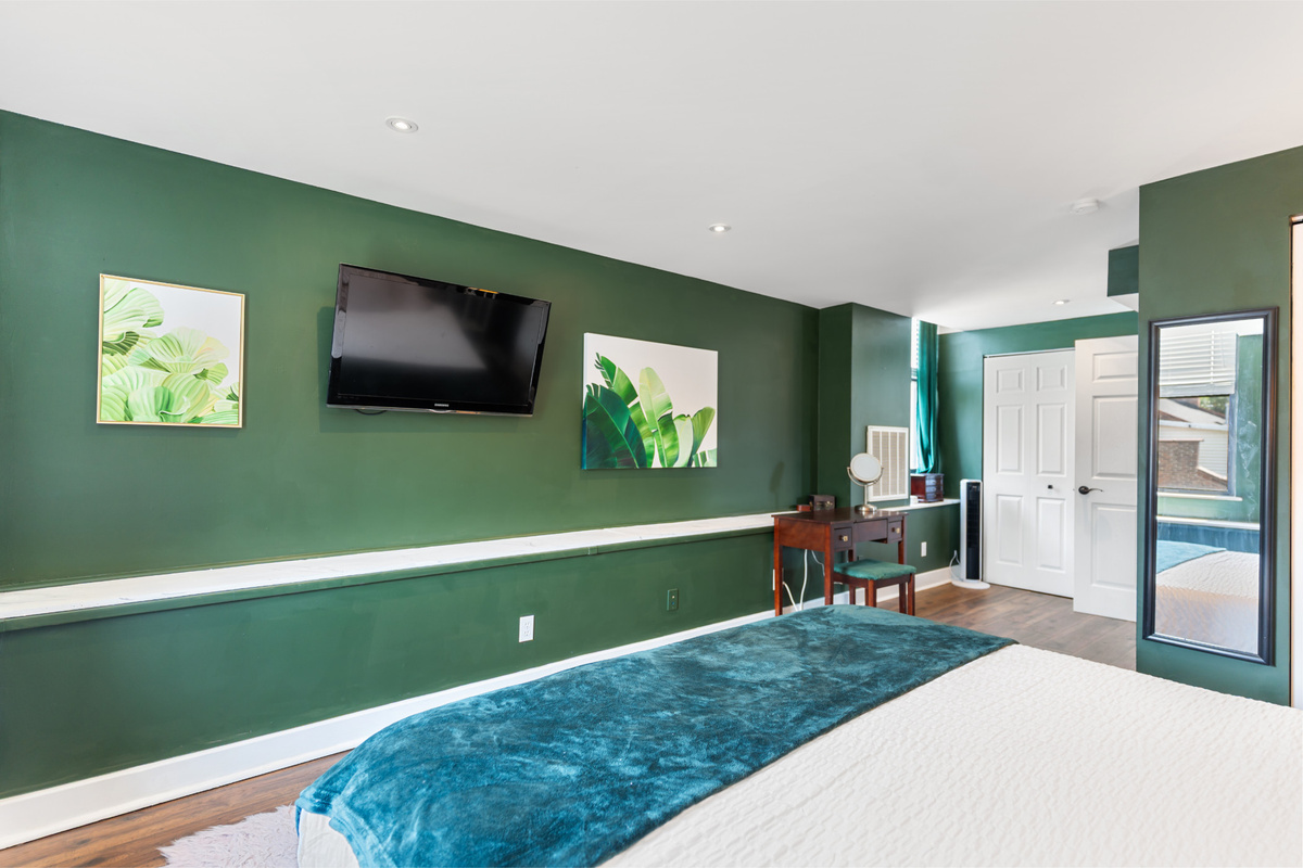 Unpack, settle in and make yourself completely at home.