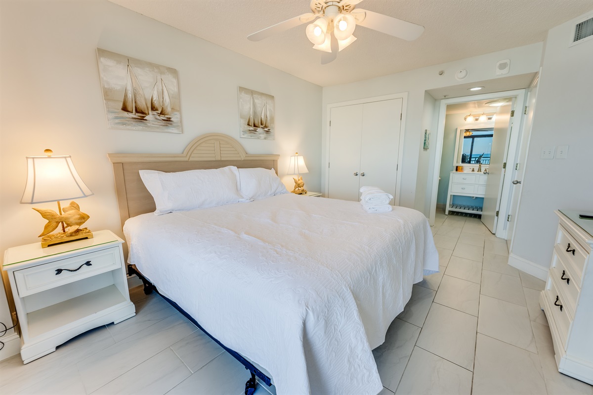 Stunning Bedroom ✨ Beautifully Decorated 🛏️💫