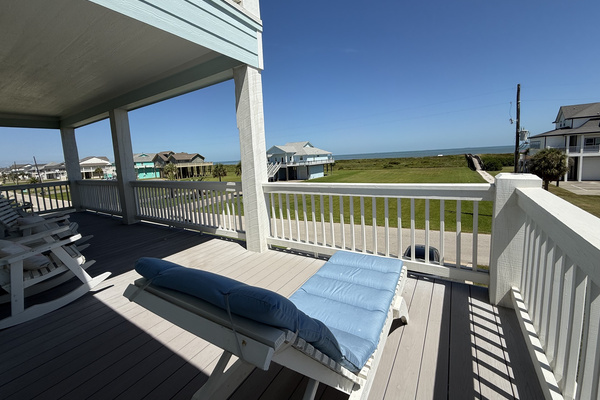 Main Floor Deck