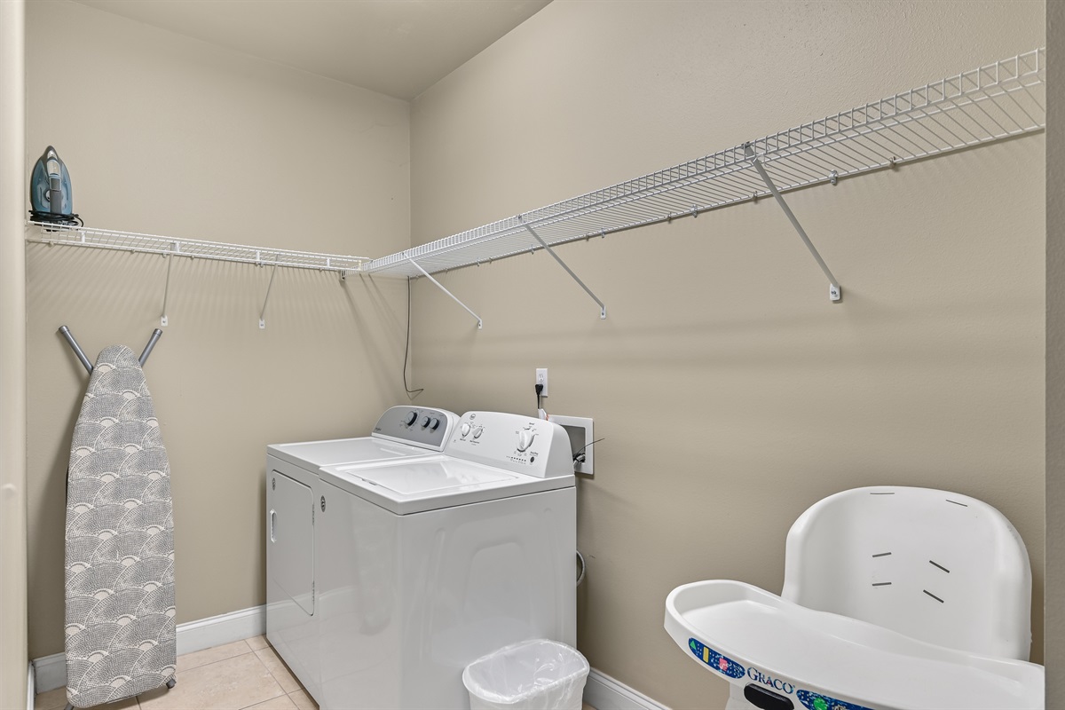 Large Laundry (located on 1st floor)