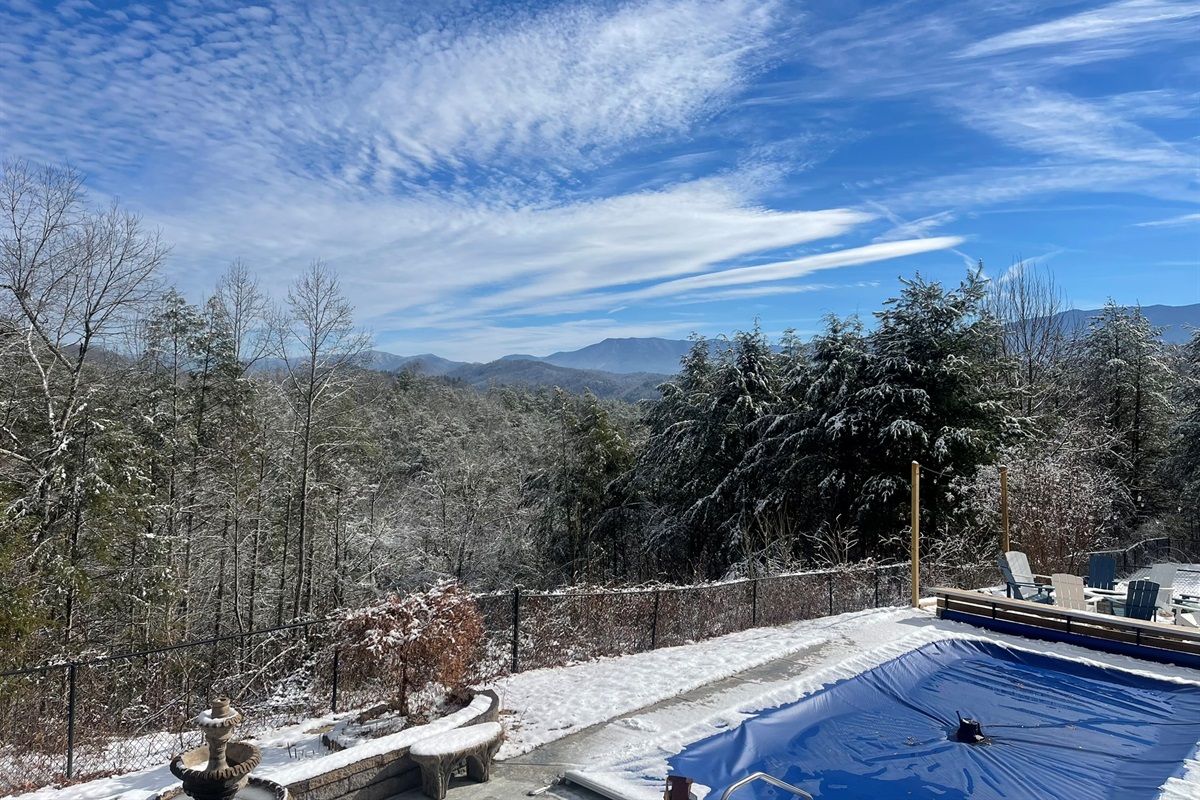 Imagine soaking in these snowy views. Graceful Goat Adventure Cabin is blissful in all seasons!