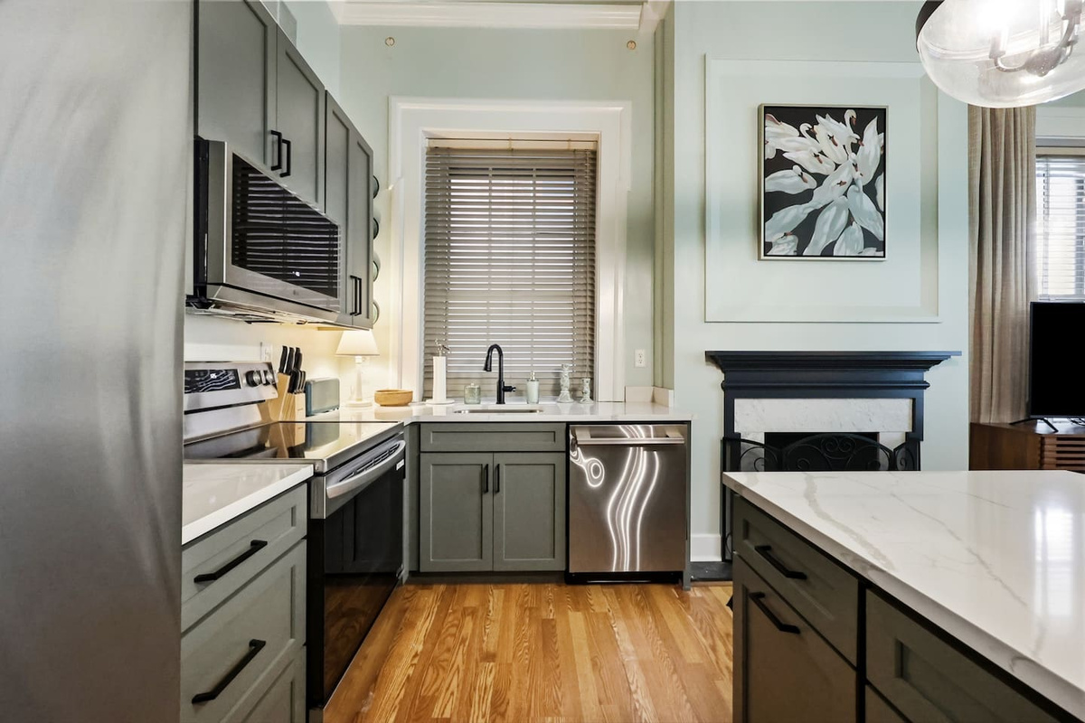 Brand new stainless appliances in 2026
