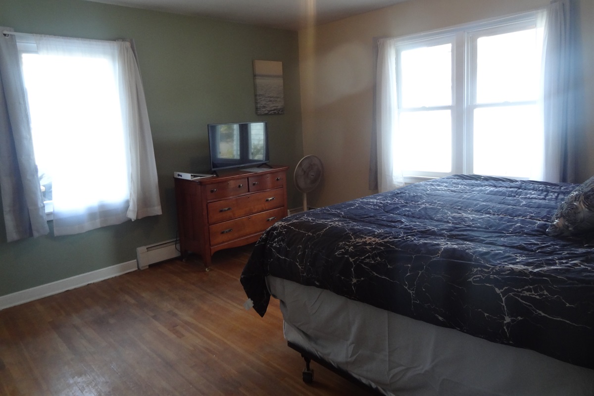 King bed with Roku smart TV