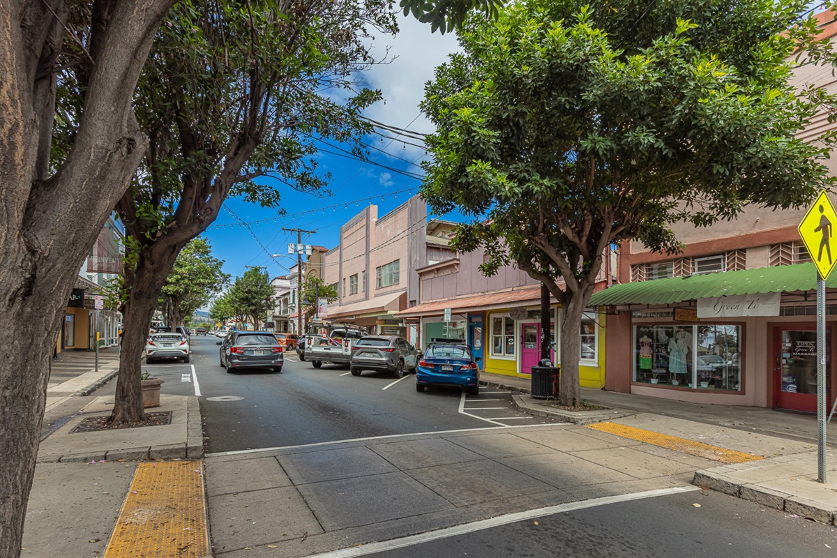 Market Street has many little shops