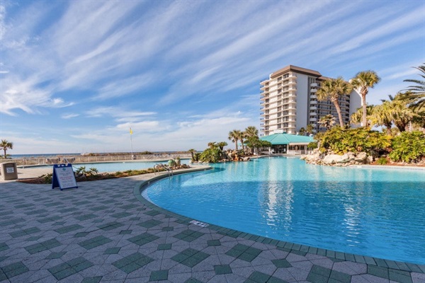 lagood pool and Tower II