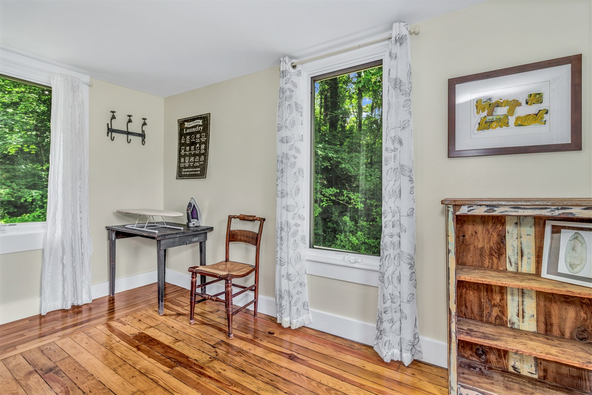 Sunroom/ Laundry Area