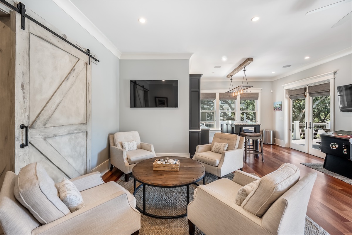 Sitting Room/Bar/Arcade Game on first floor Shore Thing | 4001 Palm Blvd | Isle of Palms, SC | IOP Escapes