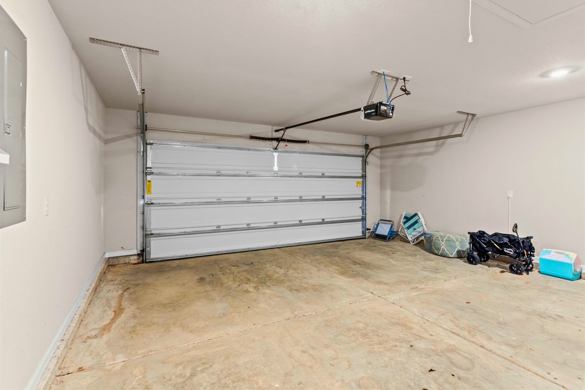 The garage provides extra room for storing beach gear, bikes, coolers, or anything else you bring along for your stay.