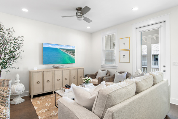 Brand new smart TV with all the apps you need
