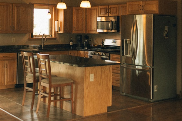 Full Kitchen with stainless steel appliances