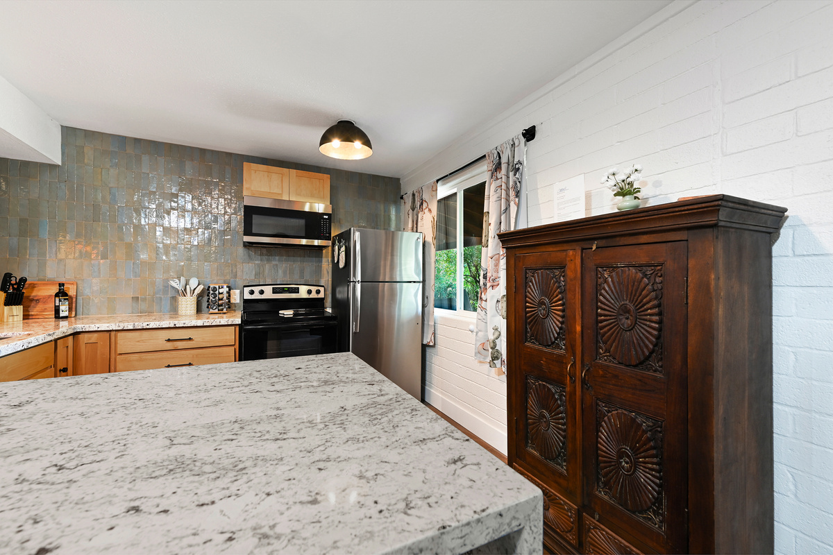 Kitchen has all your cooking needs