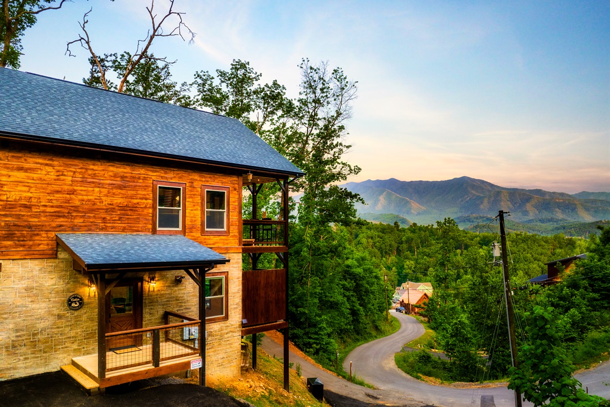 Front porch with beautiful mountains views