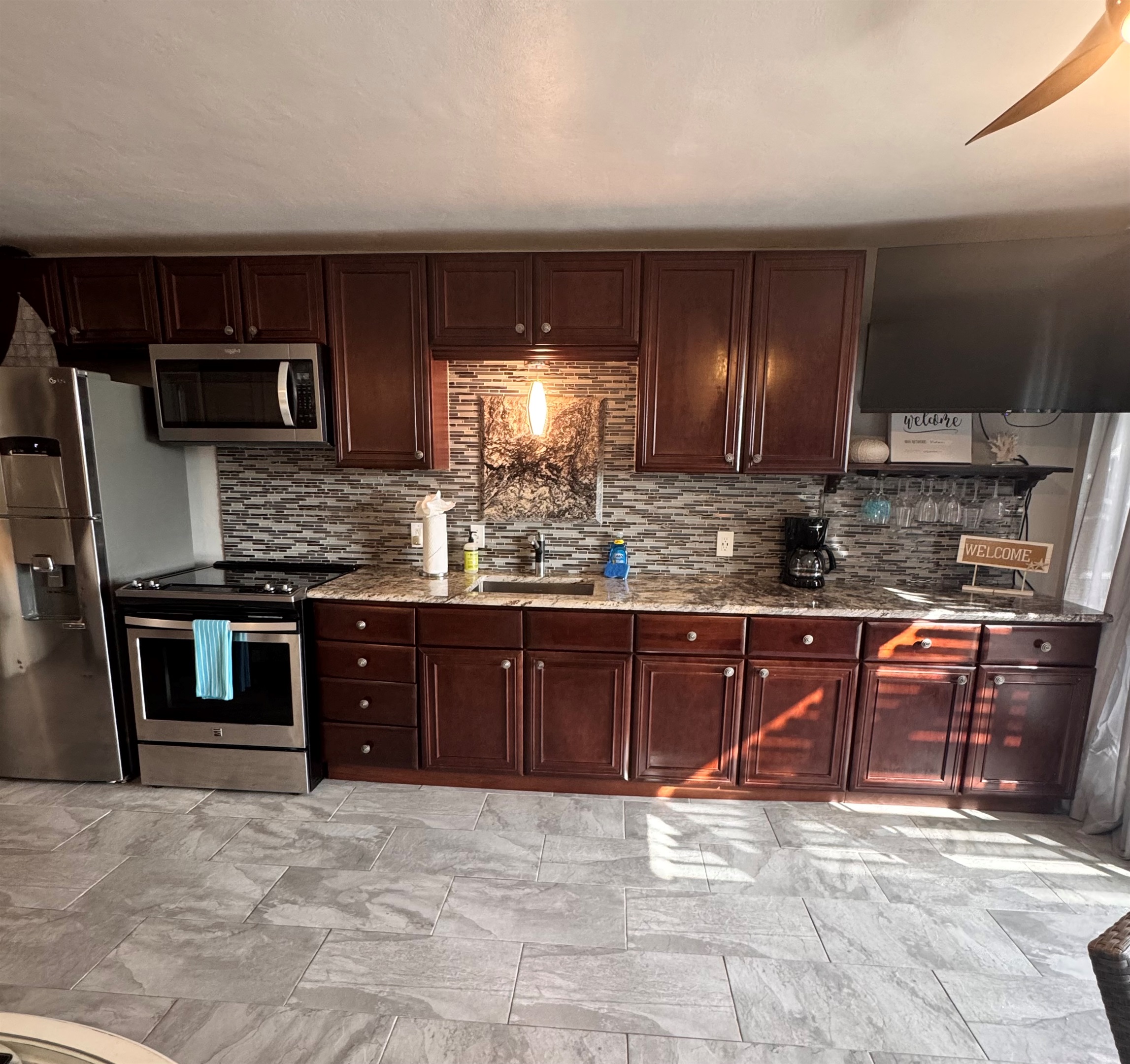 Full Kitchen