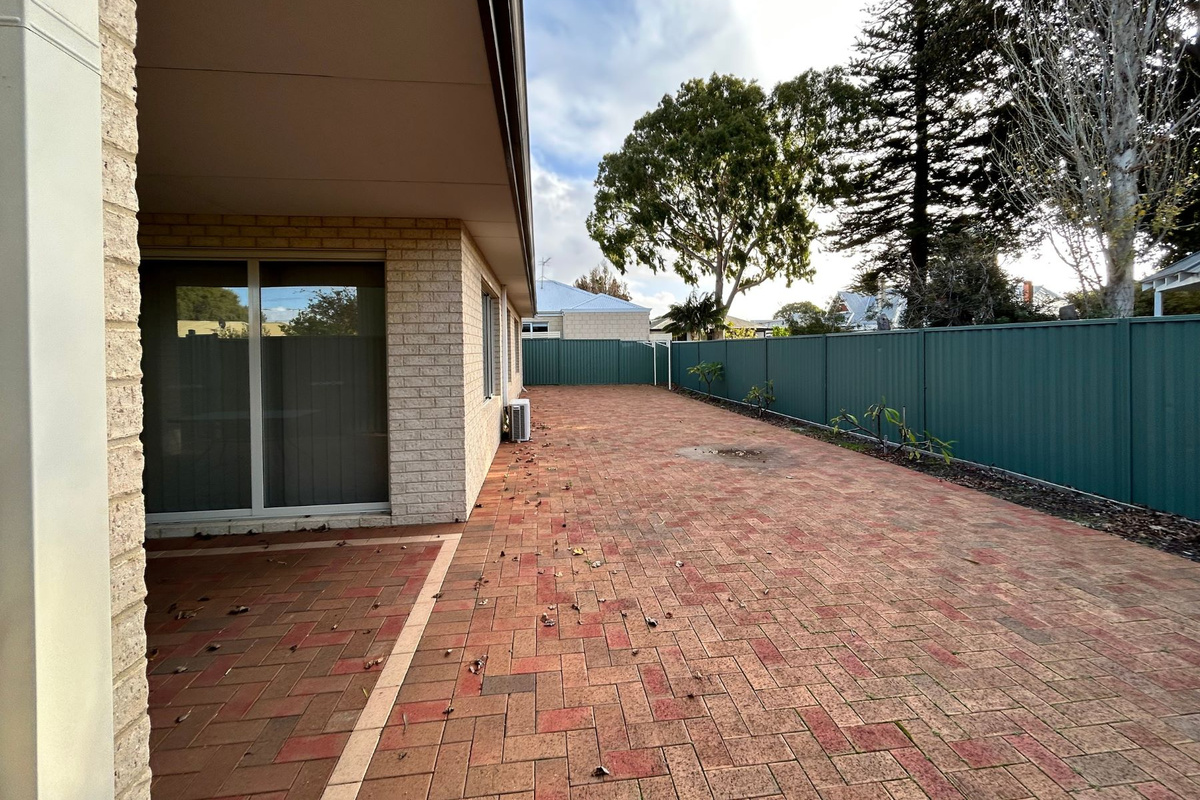 Rear Yard area with clothes line