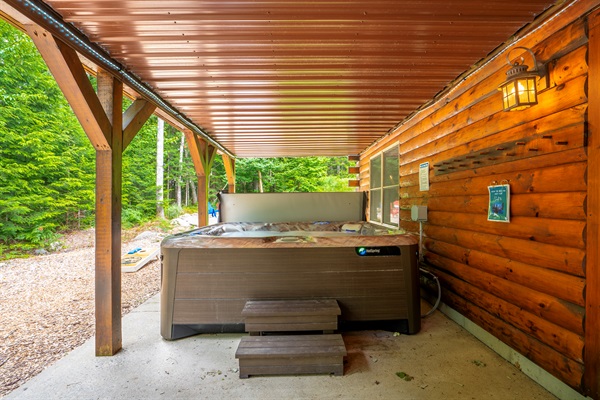 Slip into the hot tub and let the vacation mode fully kick in
