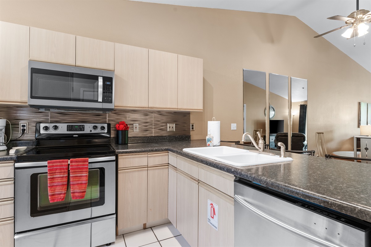 Full-size appliances and generous counter space make simple meals and snacks easy between Branson outings.