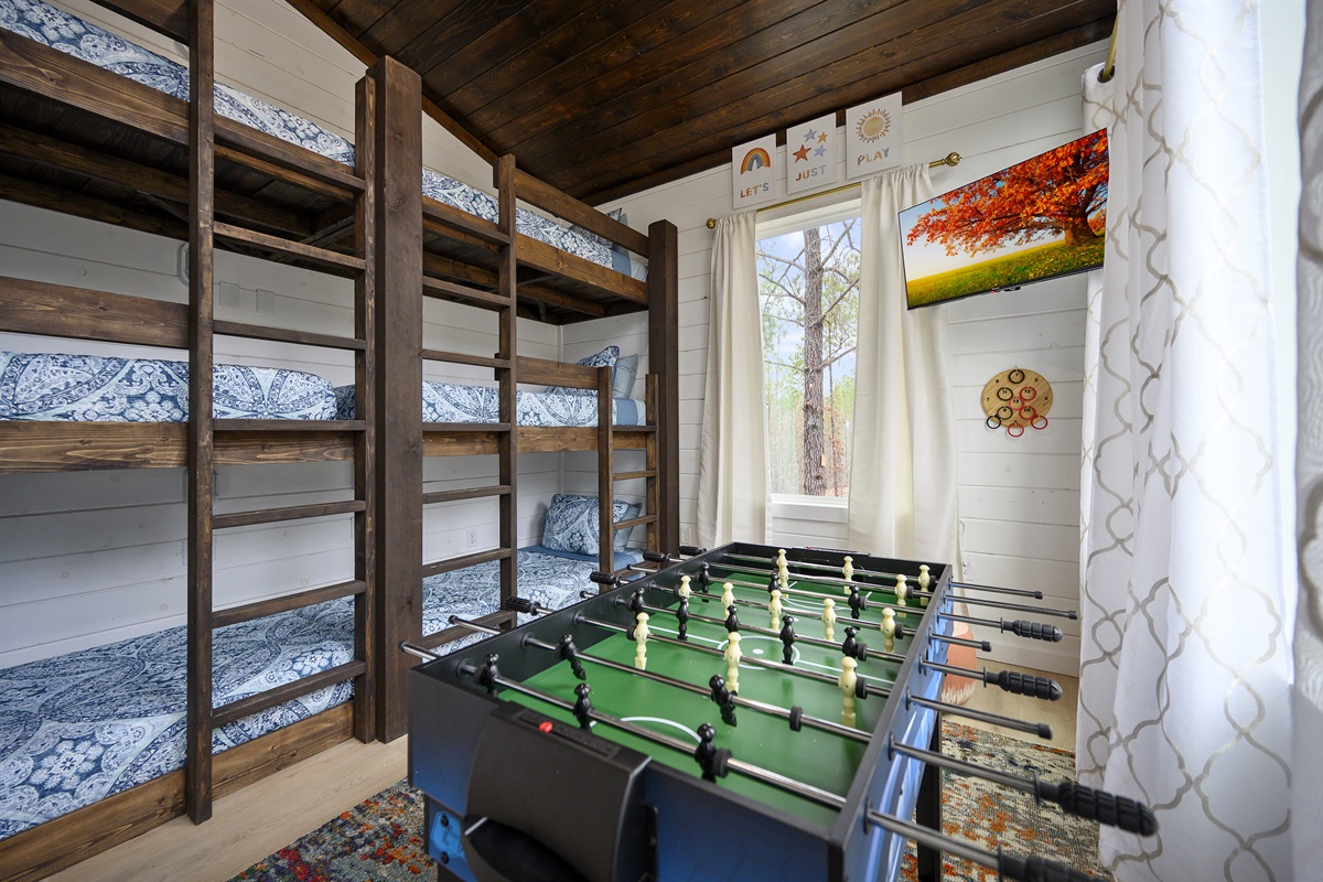 Bunk room - 6 twin xl beds