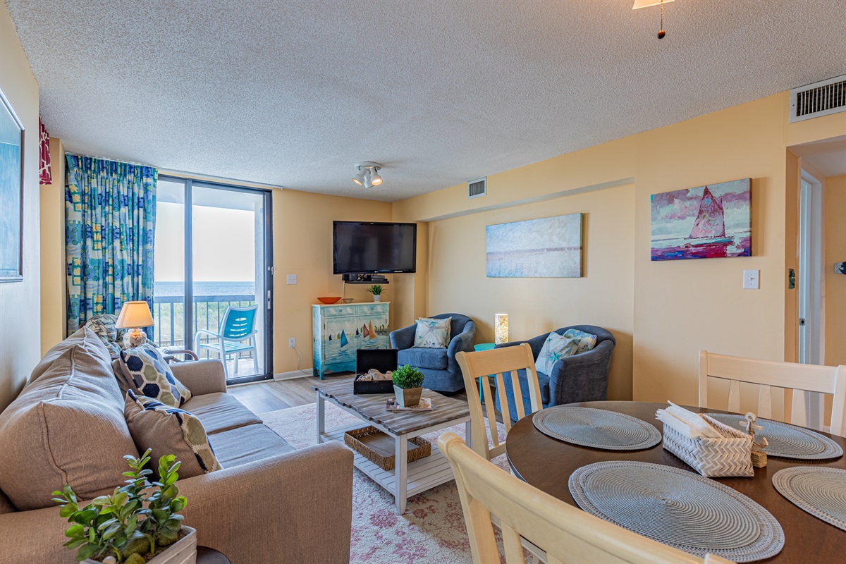 Living/Dining Room