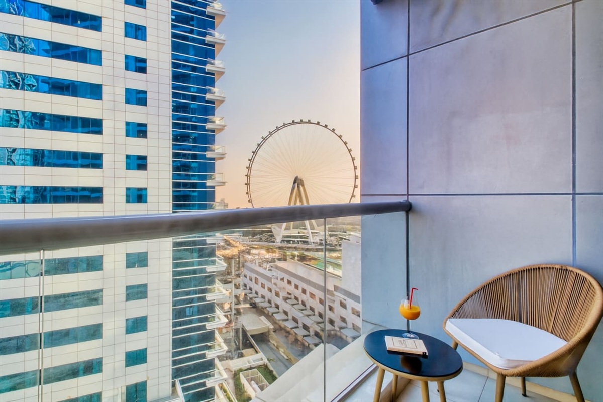 Savor stunning marina views from your private balcony, perfect for a morning coffee or sunset cocktail. This serene spot lets you soak up the vibrant energy of Dubai while enjoying a peaceful retreat.