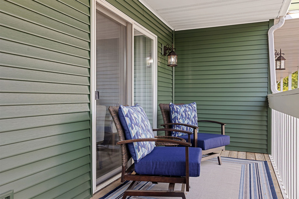 Modern Luxury Condo | Walk to Notre Dame | 2BR/2BA | Parking, photo 24