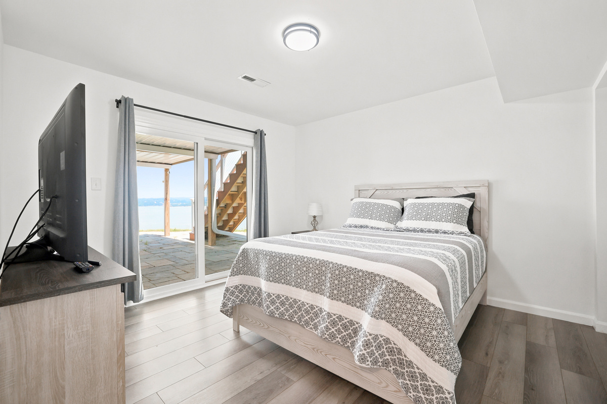 Lower Level Bedroom Queen
