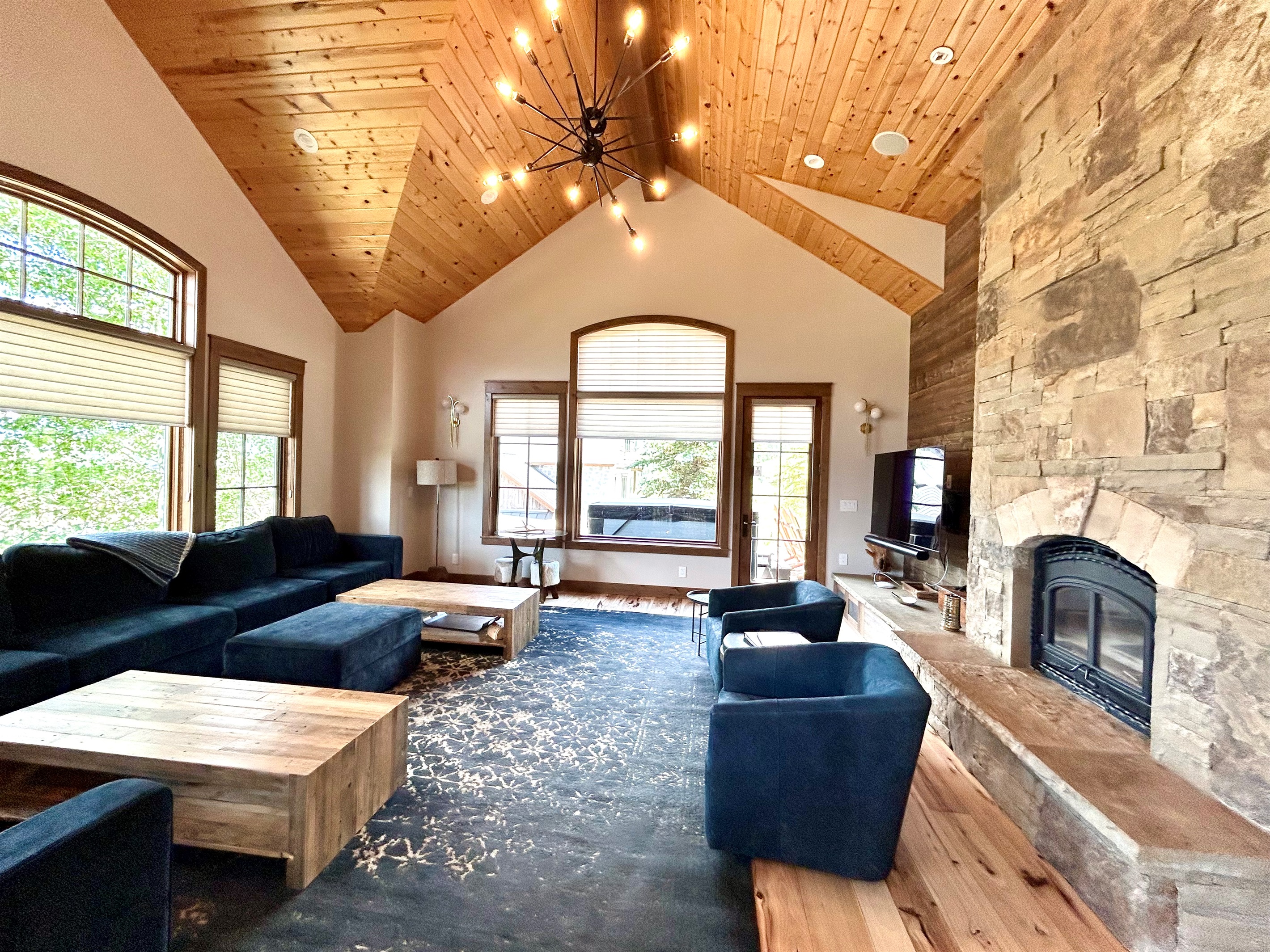 2nd Floor Living Room