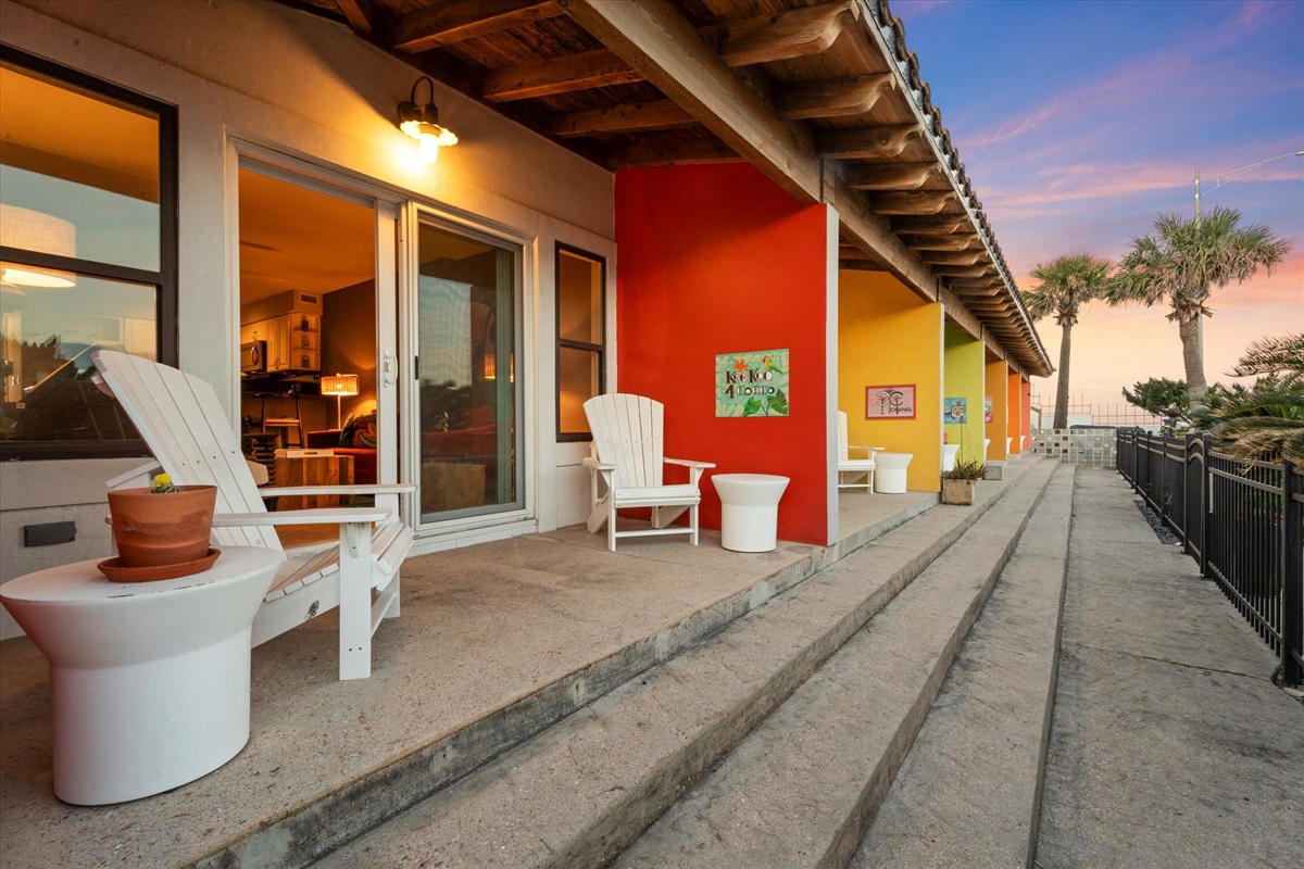ede9ad39dbe444189aca3404819d9b16 Large | Beachhouse | Texas | TX | Vacation Homes | Galveston | Crystal Beach | Kokomo | Breezy Days | Beachfront Elegance | Sunrise Serenity | Southern Sands Property Management, LLC