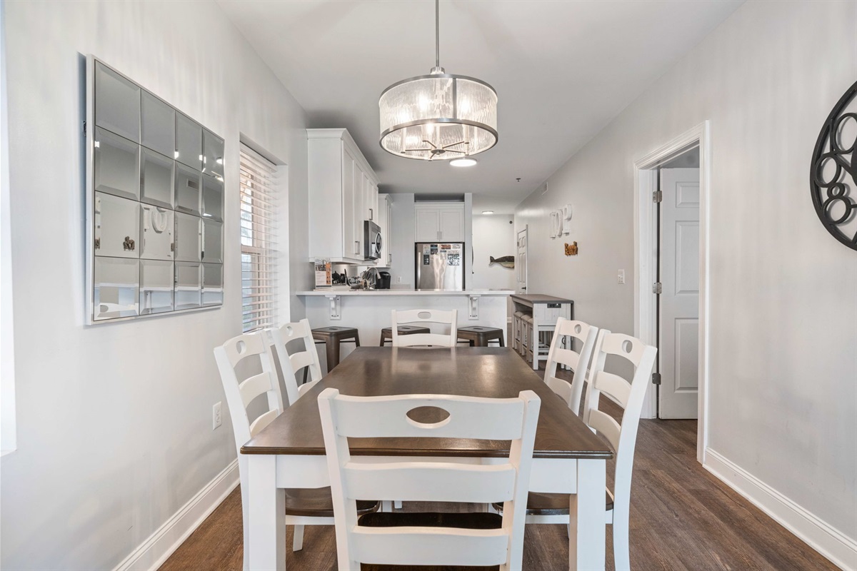 Dining Room | Beach Breeze | Oceanview 202 | 1116 Ocean Blvd, Isle of Palms, SC | IOP Escapes
