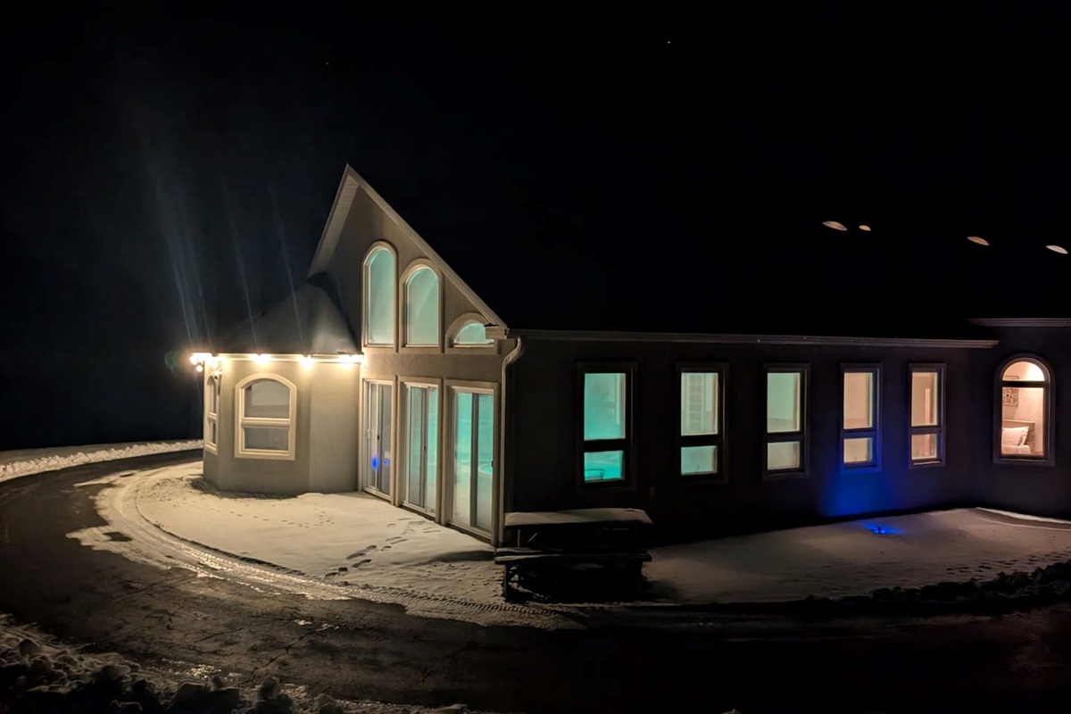 Pool Room Exterior view