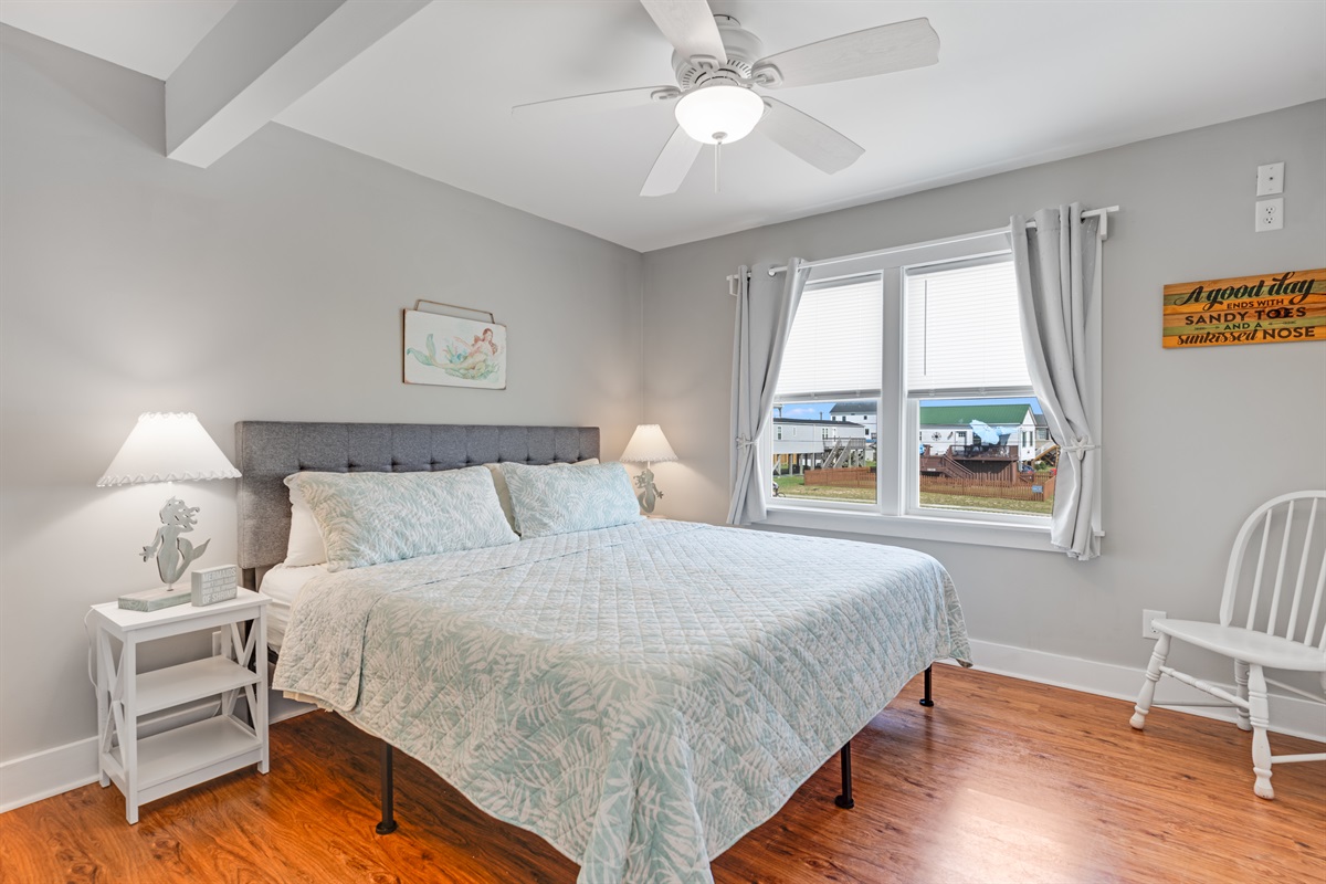 1st Floor Mermaid King Bedroom
