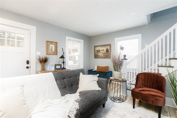 South Bend Serenity: Mid-Century 3BR 5min to ND, photo 27