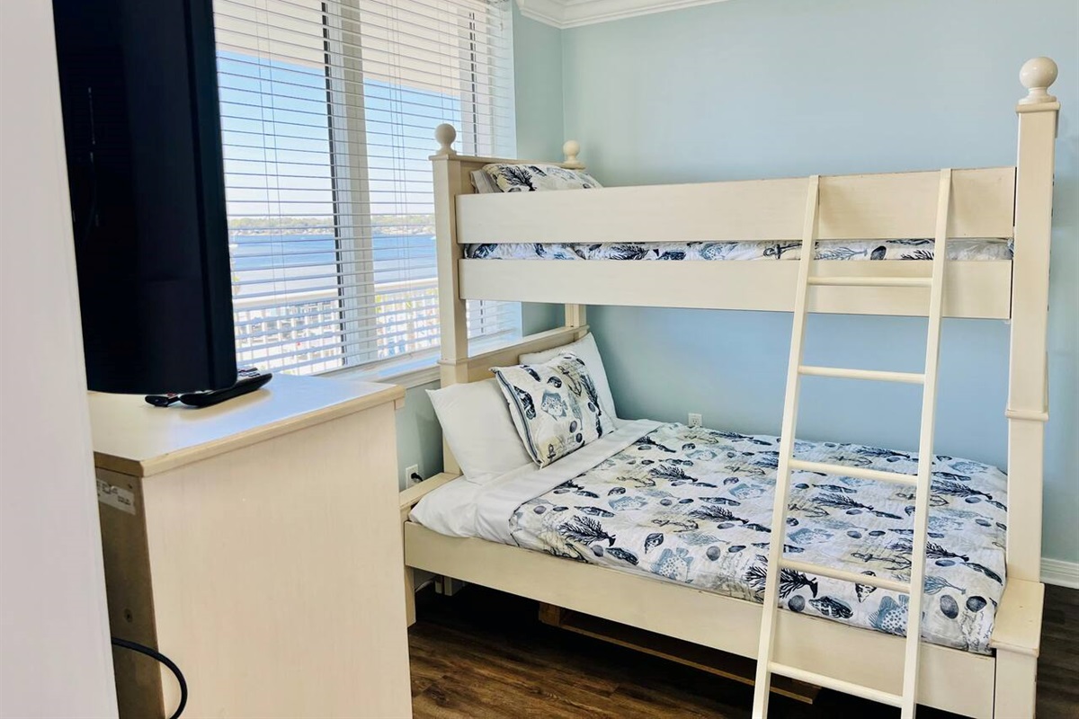 Bunk Beds in 3rd Bedroom