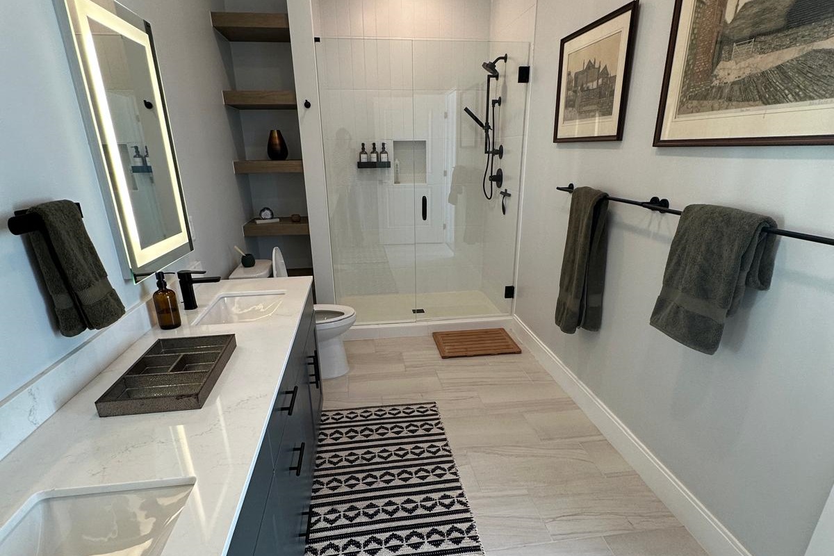 Second Bedroom Bath
