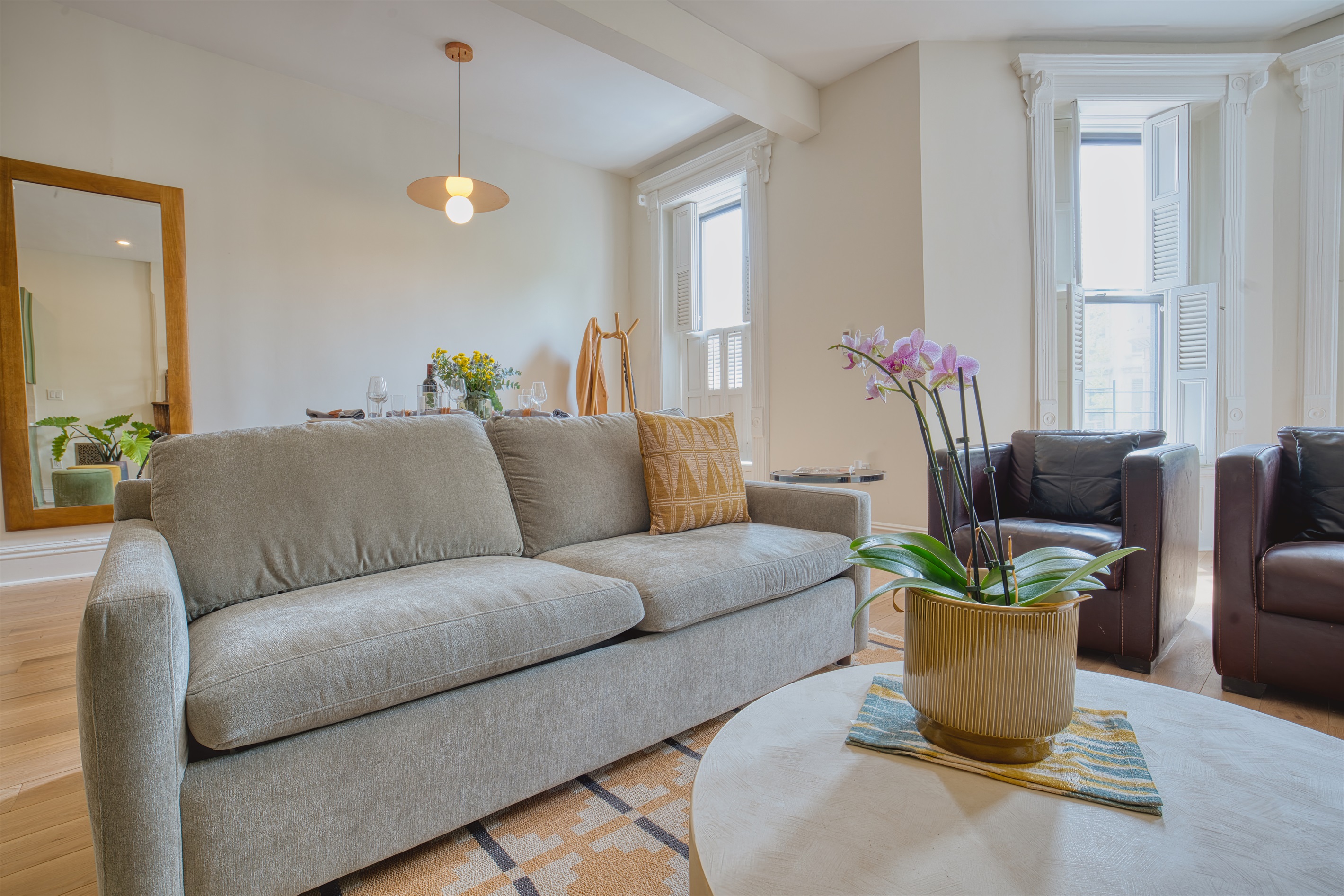 Comfortable seating with a view to every part of the main floor. 
