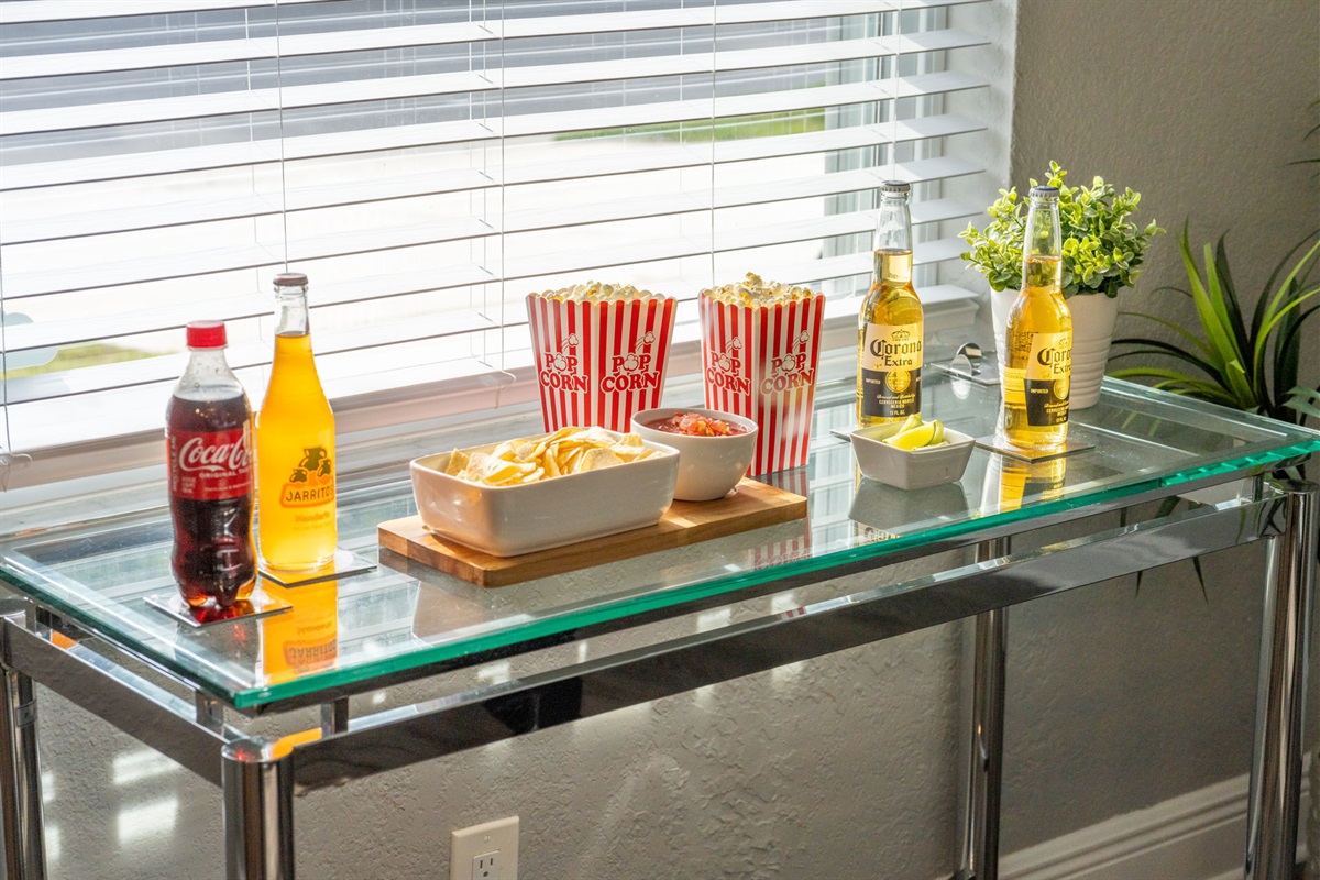 Grab a cold drink from the snack bar, turn on some music, and enjoy your favorite games in this modern, air-conditioned rec room.