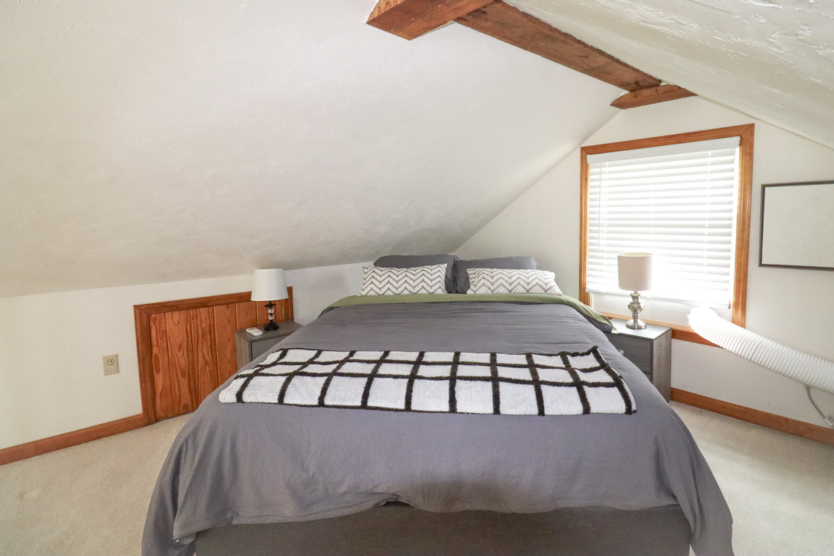 Cozy Queen loft tucked above the family bedroom